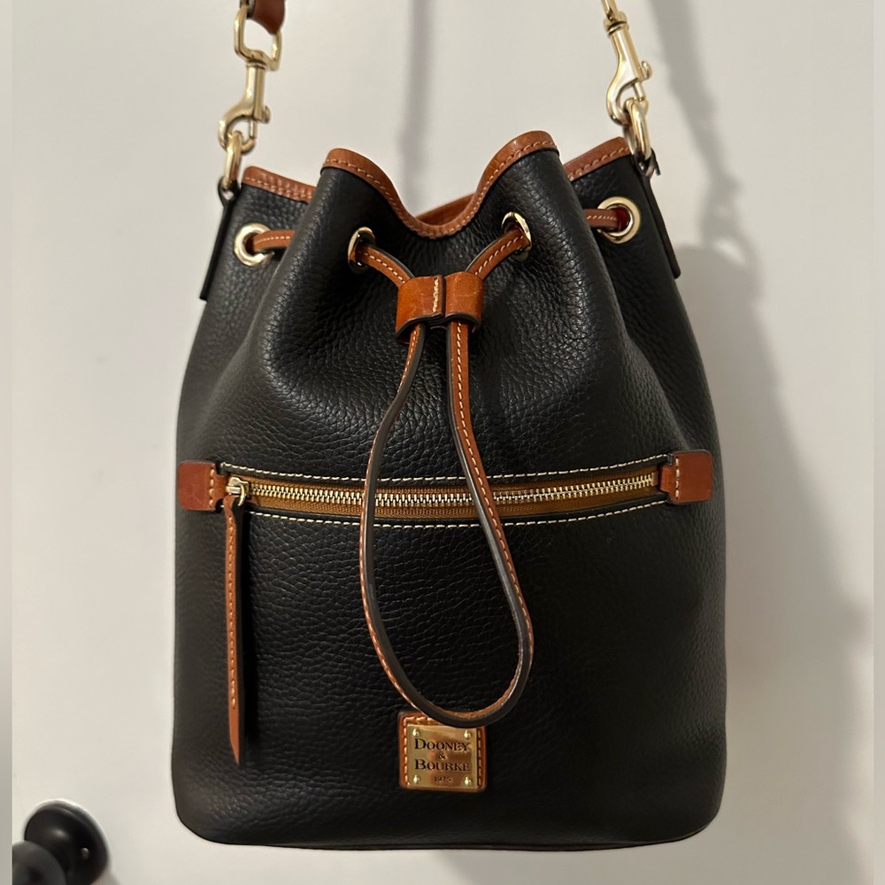 Dooney and Bourke black bucket bag purse pebbled leather brown red tan tote bag